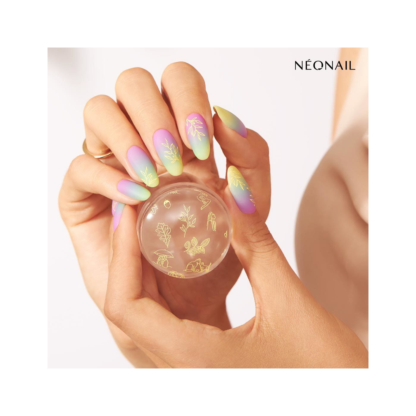 Gelový lak Feel Divine 7,2 ml Gelový lak Feel Divine 7,2 ml