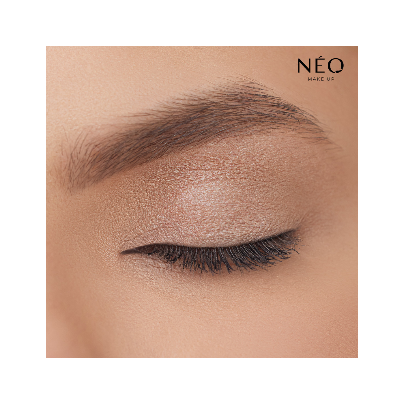 Oční stíny Intense Serum Comfort Loose 03 - barva podzimu na vašich víčkách