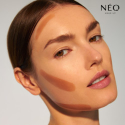 Bronzer v tyčince Intense Serum Bronze Stick - tvář pohlazená slunečními paprsky Bronzer v tyčince Intense Serum Bronze Stick - tvář pohlazená slunečními paprsky