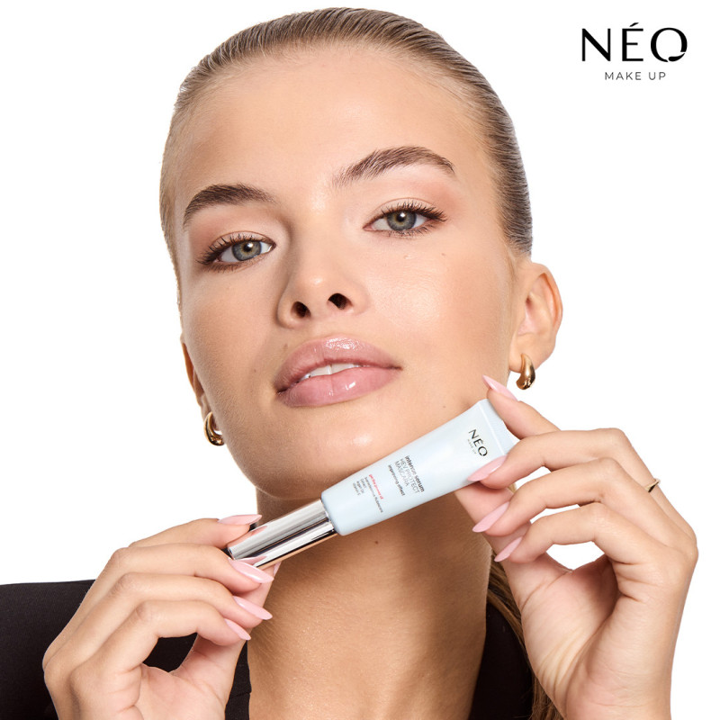 Řasenka Intense Serum HEV Protect Mascara – zvýrazněte oči a chraňte je před modrým světlem Řasenka Intense Serum HEV Protect Mascara – zvýrazněte oči a chraňte je před modrým světlem