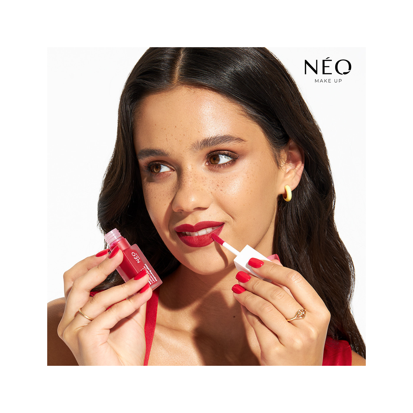 Rtěnka Intense Serum Long Lasting Liquid Lipstick 07