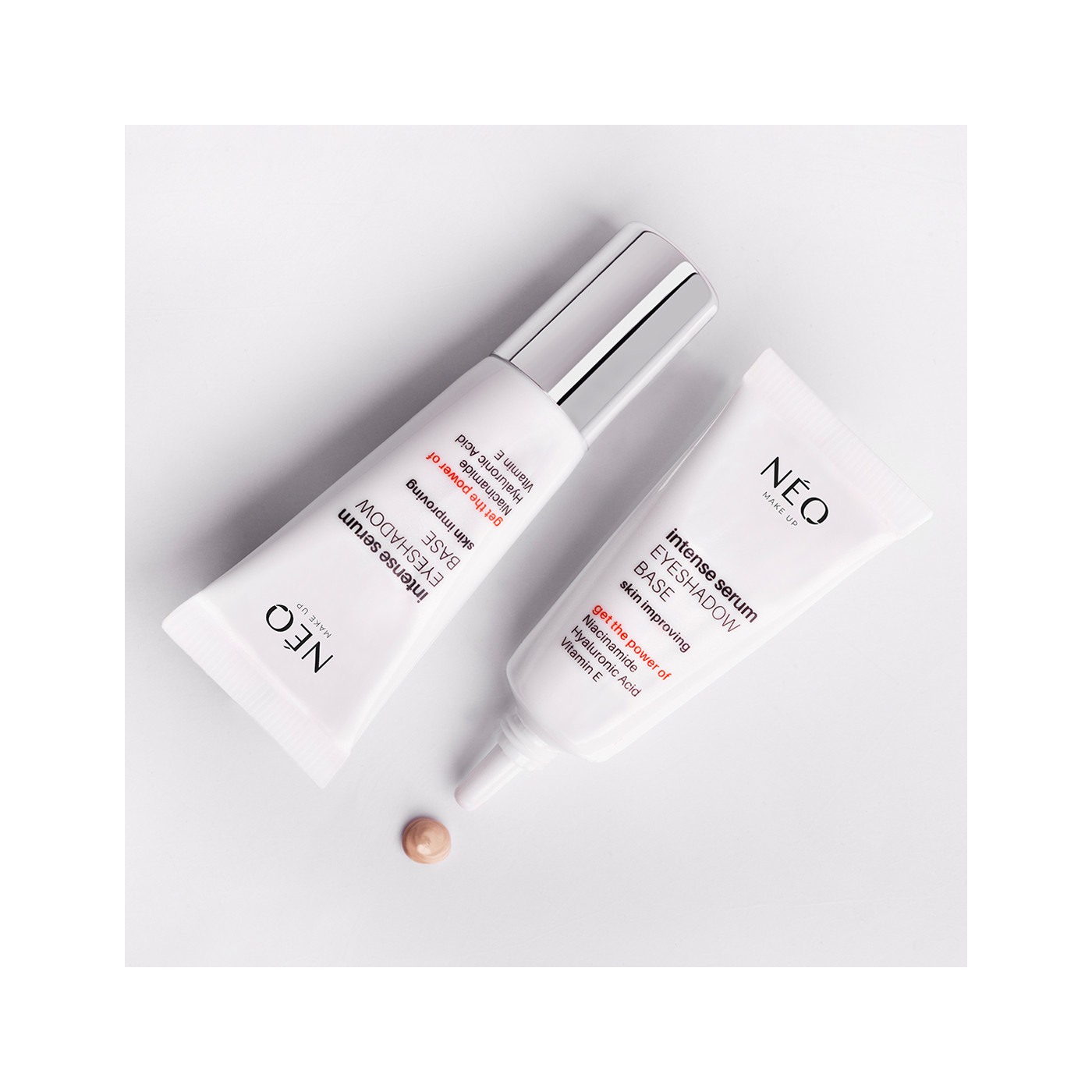 Krémová báze pod oční stíny Creamy Eyeshadow Base - dlouhotrvající make-up očí