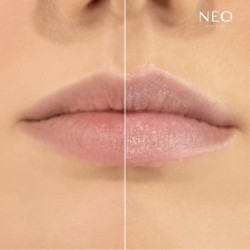 Balzám na rty Intense Serum 3 v 1 Stick 02: Good Blush Nude - barva, hydratace a lesk v jednom