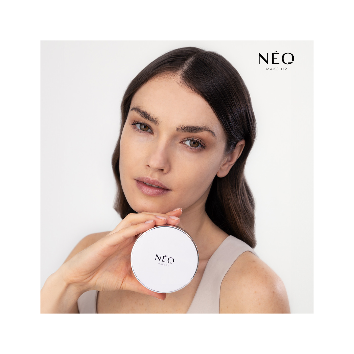 Zkrášlující pleťovy balzám Intense Serum Blurring Beauty Balm 00 TRANSPARENT – čistá a krásná pleť