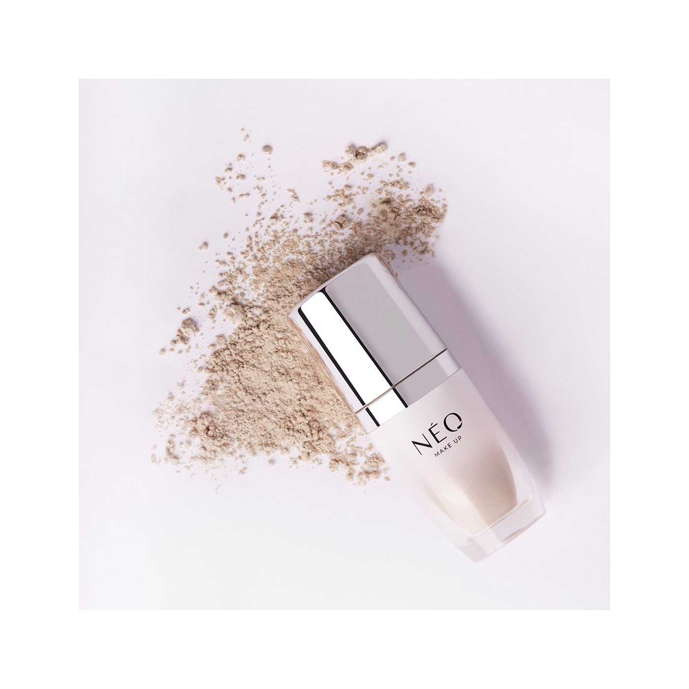 Oční stíny Intense Serum Comfort Loose 01 - dlouhotrvající make-up očí se saténovým akcentem