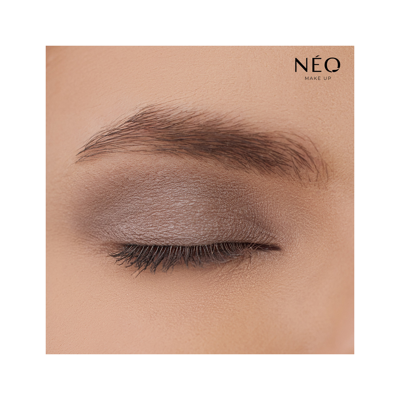 Oční stíny Intense Serum Comfort Loose 04 - nádech podzimu