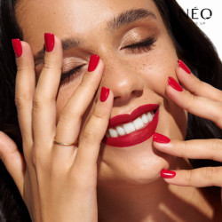 Rtěnka Intense Serum Long Lasting Liquid Lipstick 07 Rtěnka Intense Serum Long Lasting Liquid Lipstick 07