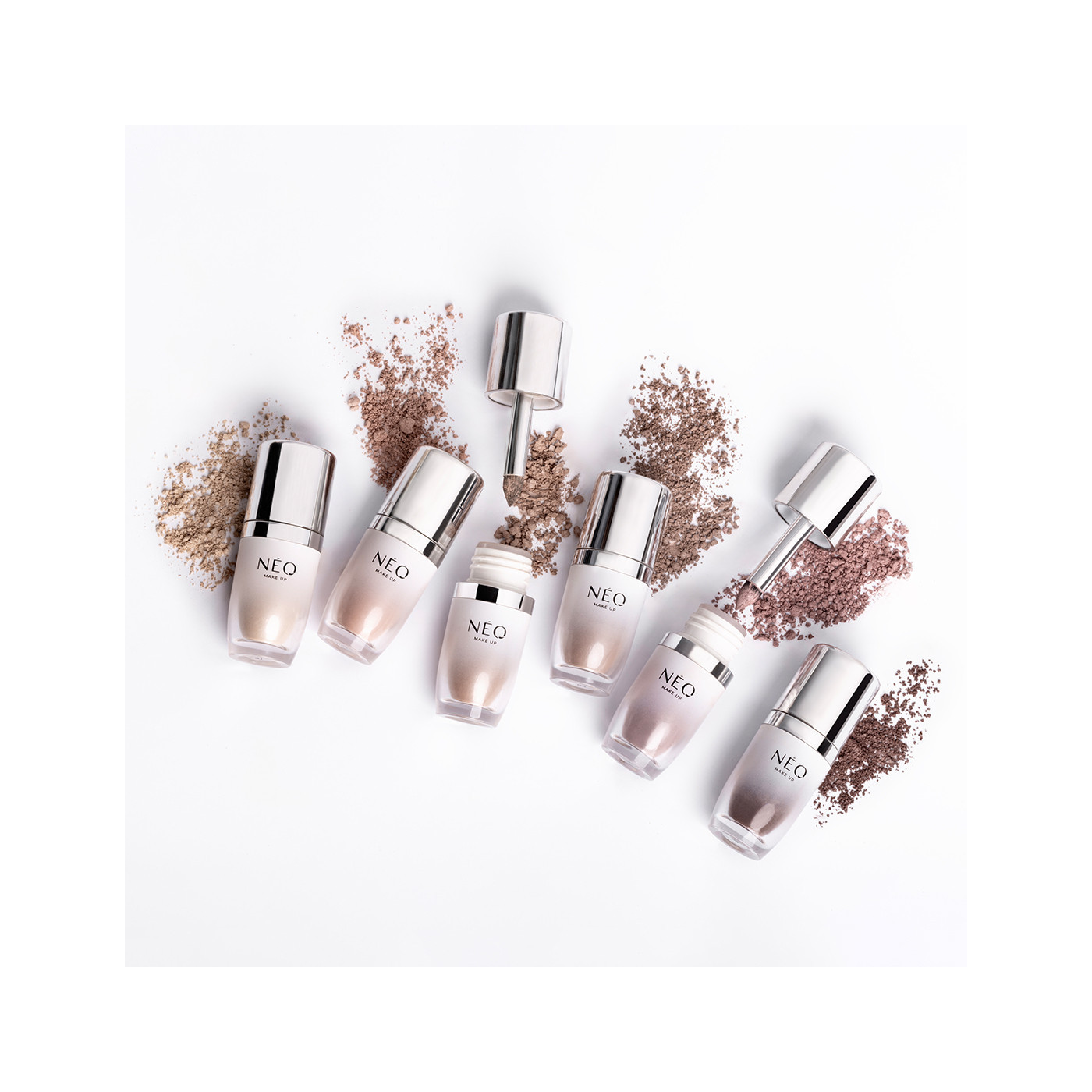 Oční stíny Intense Serum Comfort Loose 01 - dlouhotrvající make-up očí se saténovým akcentem Oční stíny Intense Serum Comfort Loose 01 - dlouhotrvající make-up očí se saténovým akcentem