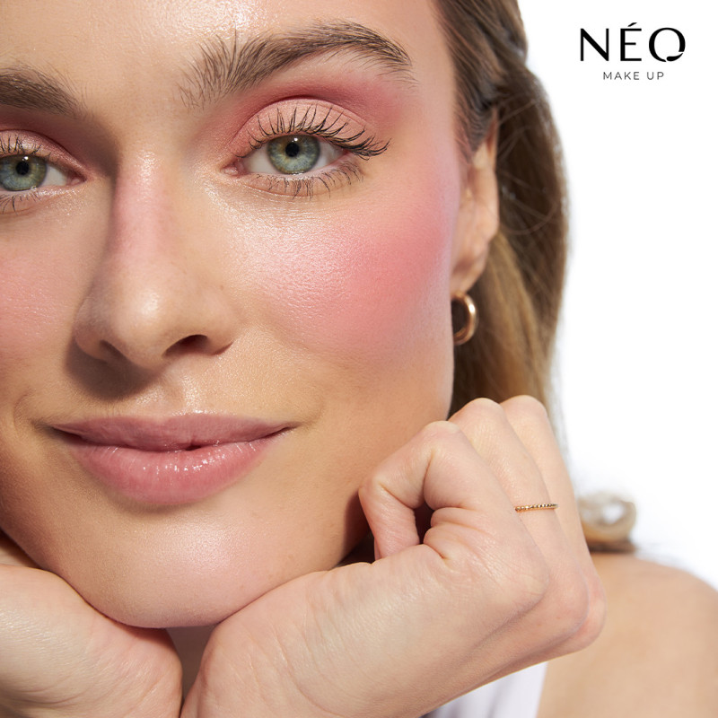 Sypká pudrová tvářenka Blush 01