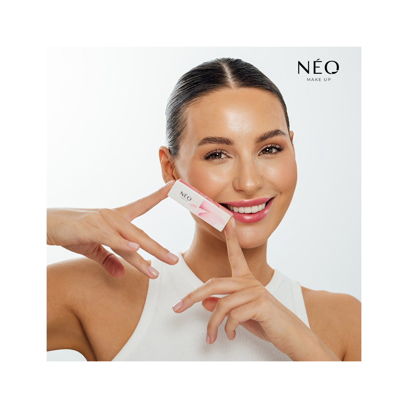 Intenzivní hydratační rtěnkové sérum 02 Peony Touch Intenzivní hydratační rtěnkové sérum 02 Peony Touch