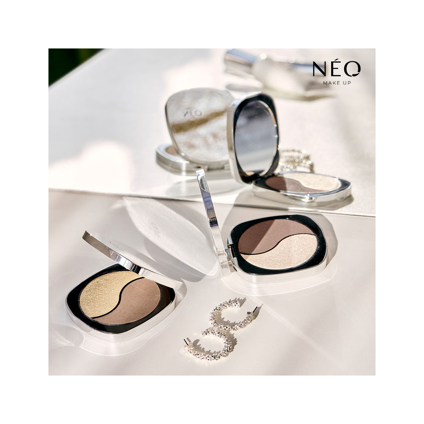 Bronzuj&iacute;c&iacute; a rozjasňuj&iacute;c&iacute; pudr: 01 Hot Chocolate