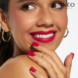 Rtěnka Intense Serum Long Lasting Liquid Lipstick 05