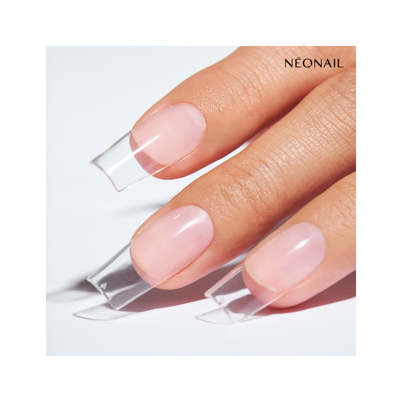 Flexibiln&iacute; nehtov&eacute; &scaron;pičky na prodloužen&iacute; nehtů Invisible Flexi Tips  Clear Square -  kr&aacute;sn&aacute; stylizace s elastick&yacute;mi tipy|10813