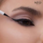 Ultra Přesné  HEV Protect Eyeliner