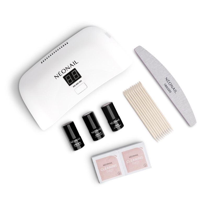 Startovac&iacute; sada Essentials &ndash; esence kr&aacute;sn&eacute; manik&uacute;ry