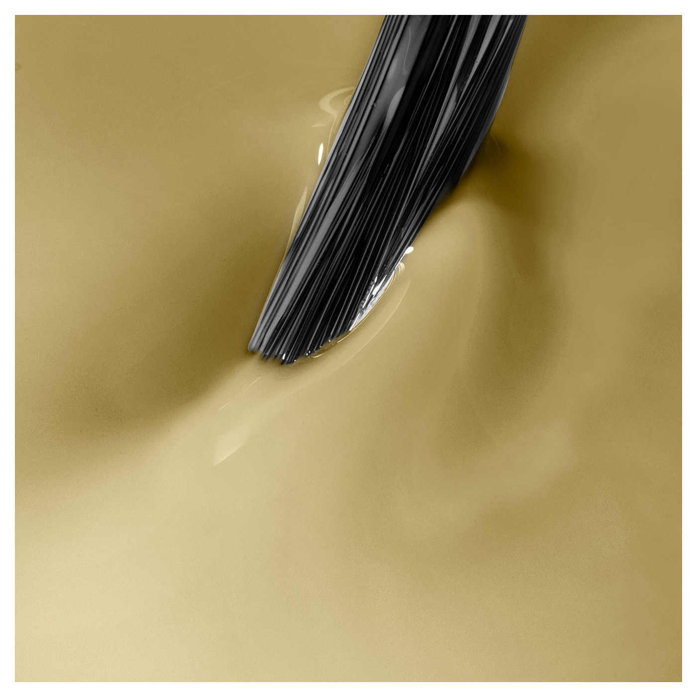 Sunshine Kiss &ndash; žlut&yacute; UV gel lak pro z&aacute;řivou manik&uacute;ru