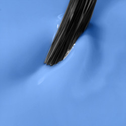 Modr&yacute; hybridn&iacute; lak Ocean Whisper &ndash; manik&uacute;ra v barvě vody