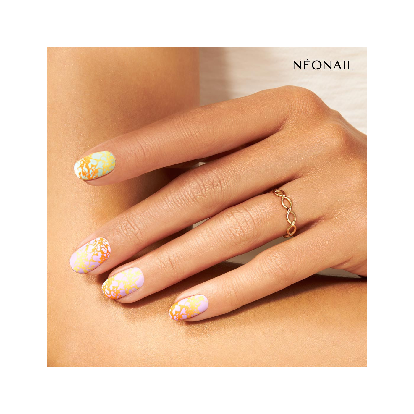 Raz&iacute;tkovac&iacute; destička  Stamping plate 23