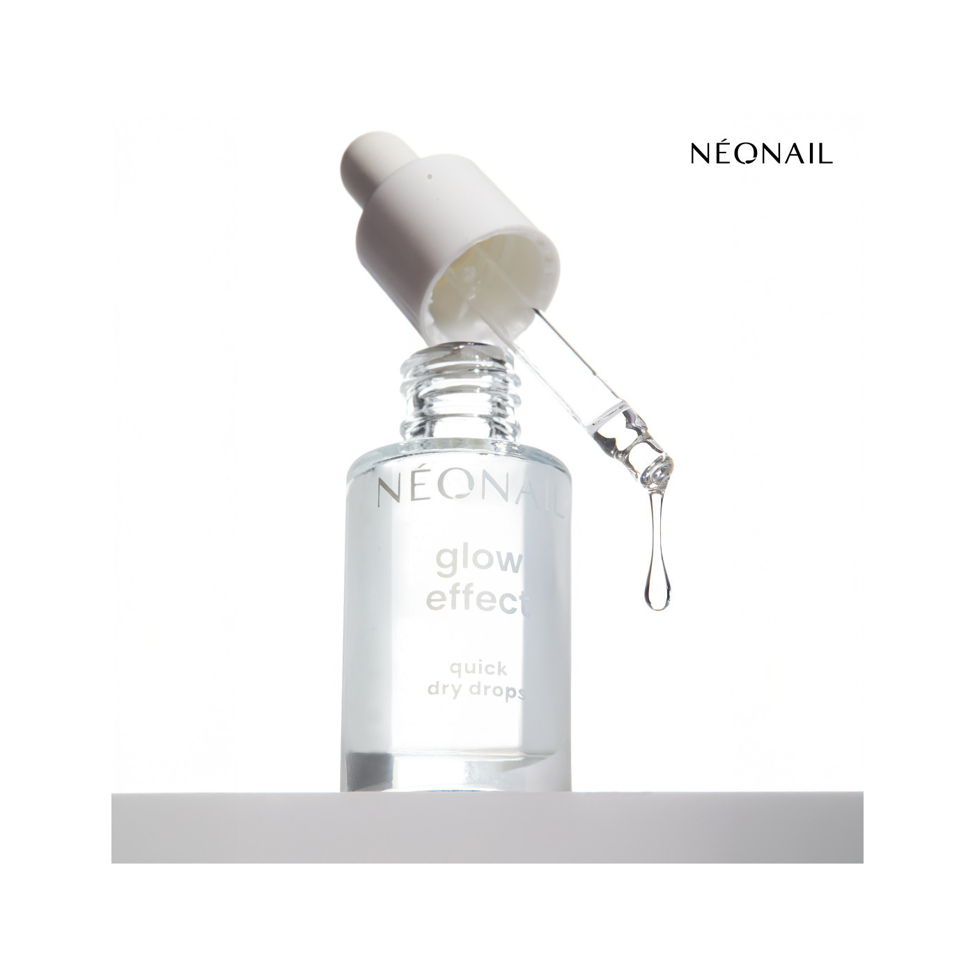 Př&iacute;pravek Glow Effect Quick Dry Drops