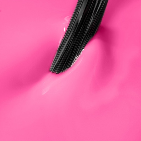 Růžový gelový lak Pink Fever – energická manikúra