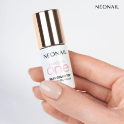 Světle b&eacute;žov&yacute; gelov&yacute; lak 3v1 One Soft Beige 04 &ndash; elegance na nehtech