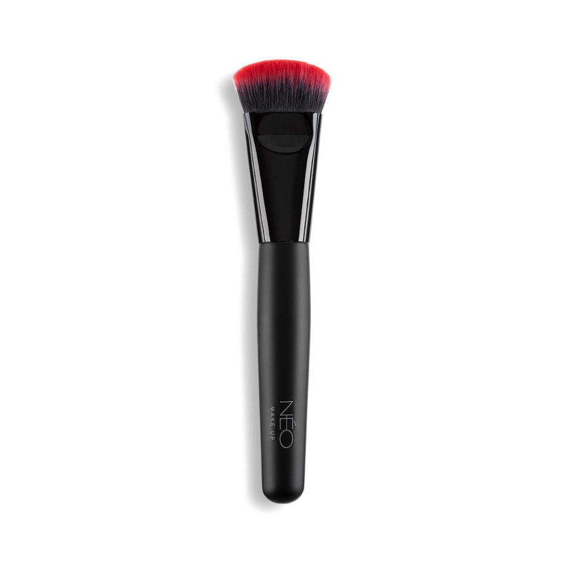 06 Štětec na kontury - Contouring Brush 06 06 Štětec na kontury - Contouring Brush 06