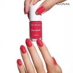 Kor&aacute;lov&yacute; klasick&yacute; lak Neon Coral 11 &ndash; neonov&aacute; stylizace na př&aacute;n&iacute;