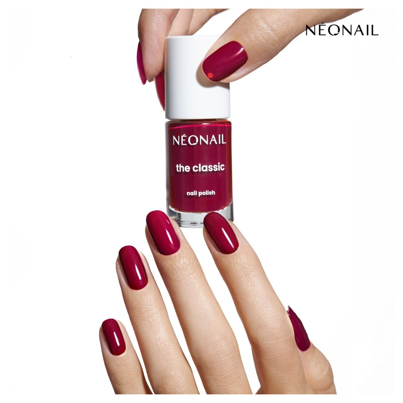 Červen&yacute; klasick&yacute; lak Rosy Red 14 &ndash; klasick&eacute; stylizace nehtů
