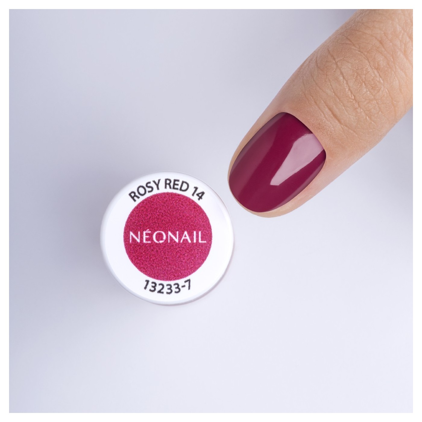 Červen&yacute; klasick&yacute; lak Rosy Red 14 &ndash; klasick&eacute; stylizace nehtů