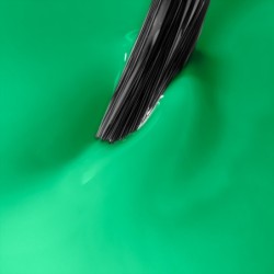 Zelený UV gel lak Limitless Green – trendový odstín pro stylovou manikúru Zelený UV gel lak Limitless Green – trendový odstín pro stylovou manikúru