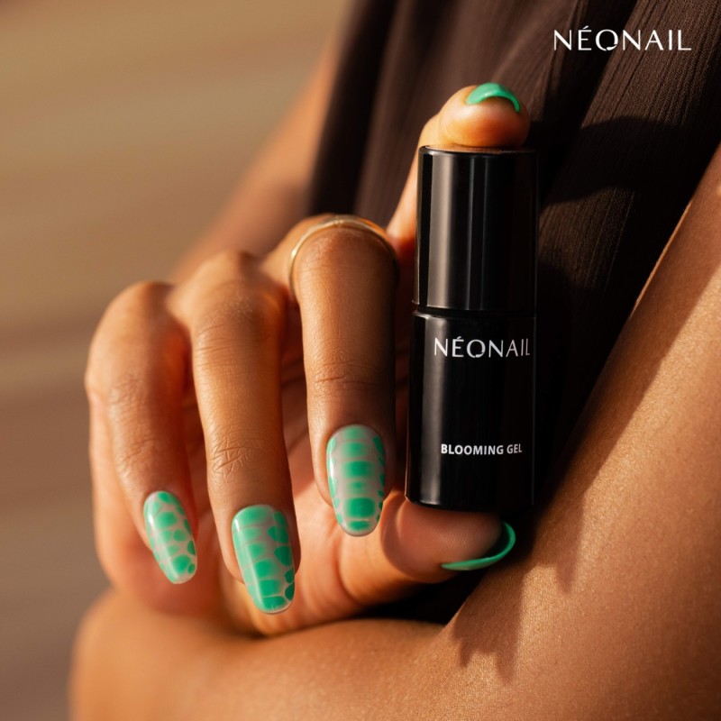 Zelený UV gel lak Limitless Green – trendový odstín pro stylovou manikúru Zelený UV gel lak Limitless Green – trendový odstín pro stylovou manikúru