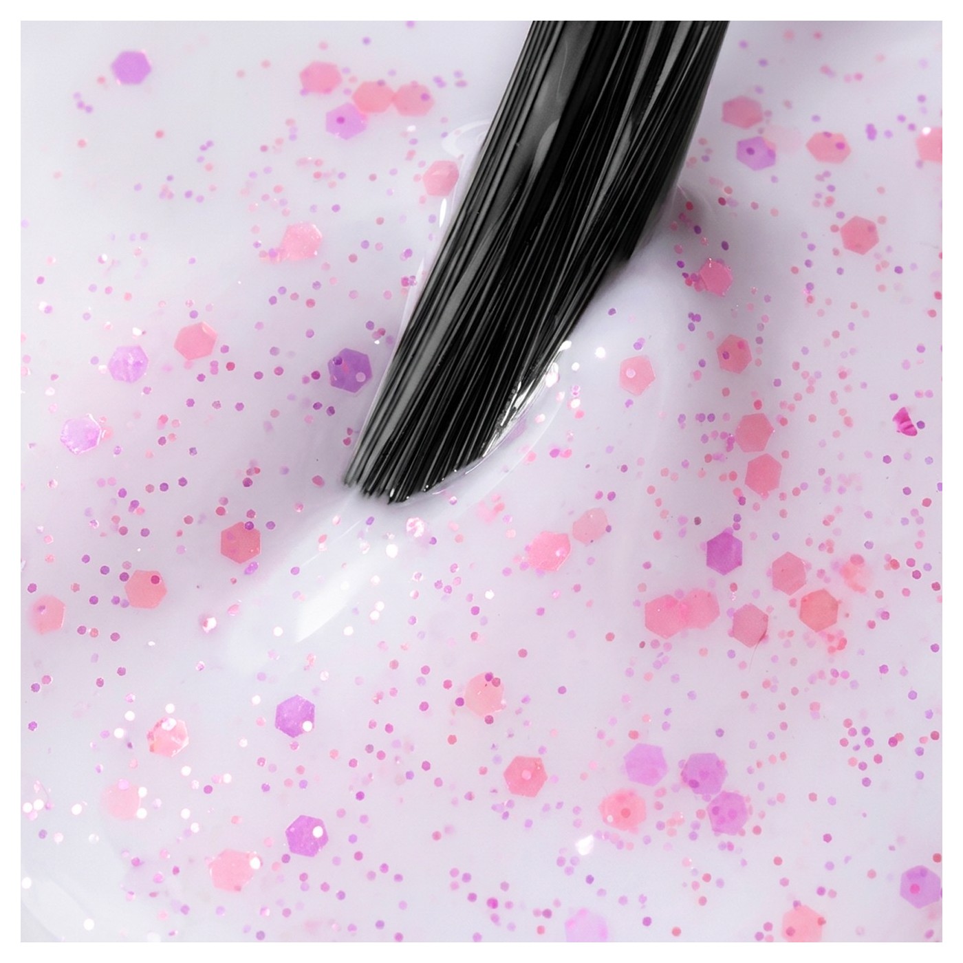 Vícebarevný UV gel lak Bloom Confetti Milky – confetti efekt na nehtech Vícebarevný UV gel lak Bloom Confetti Milky – confetti efekt na nehtech