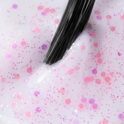 Vícebarevný UV gel lak Bloom Confetti Milky – confetti efekt na nehtech Vícebarevný UV gel lak Bloom Confetti Milky – confetti efekt na nehtech