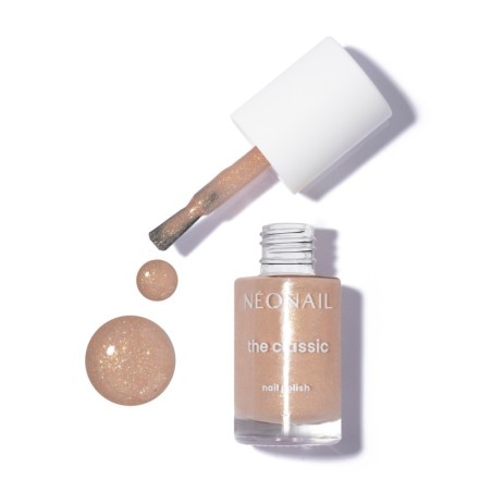 Béžový klasický lak se zlatými částečkami: Sunkissed Glow Beige – rozzářené nehty