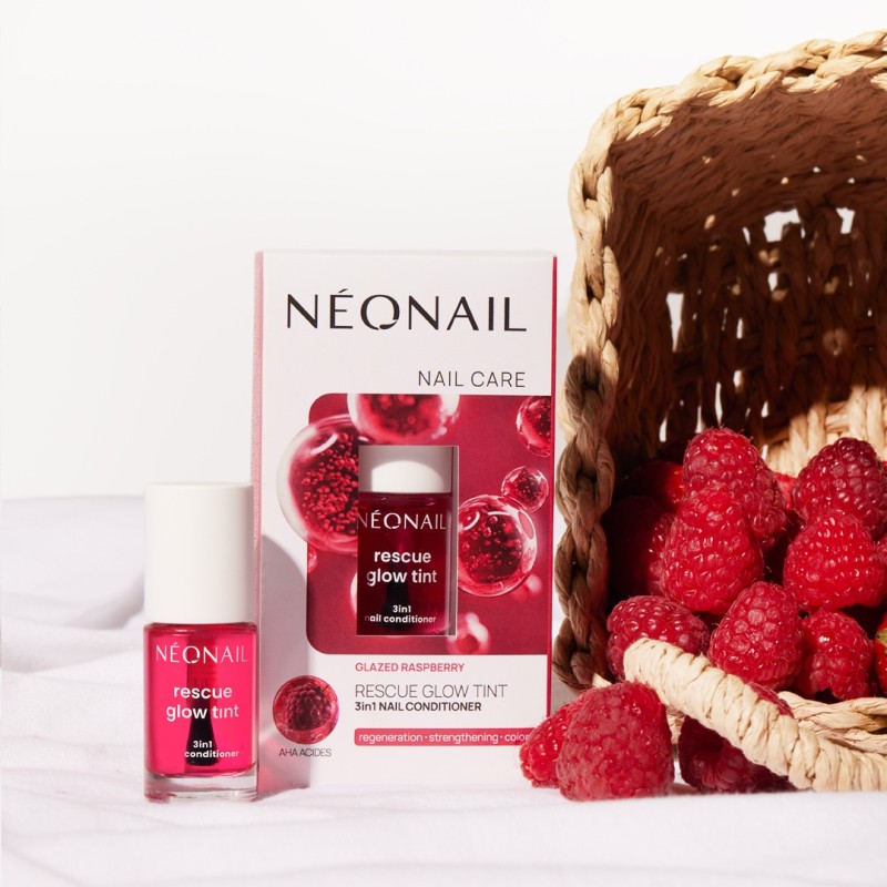 Regeneračn&iacute; k&uacute;ra na nehty Rescue Glow Tint Glazed Raspberry &ndash; pečuj&iacute;c&iacute; s&iacute;la barvy