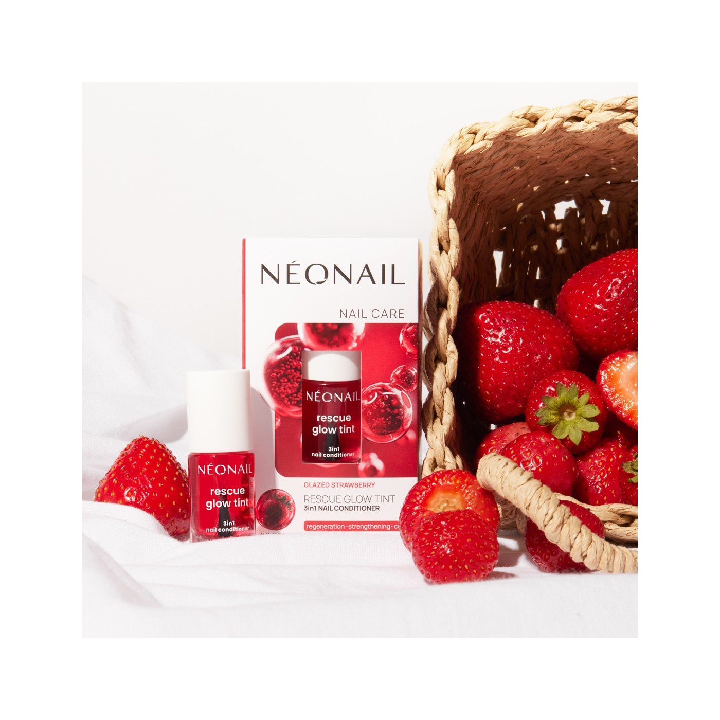 Regenerační kúra na nehty Rescue Glow Tint Glazed Strawberry – jahodový odstín Regenerační kúra na nehty Rescue Glow Tint Glazed Strawberry – jahodový odstín