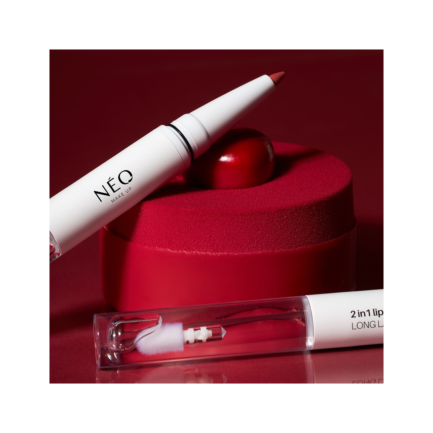 Tužka na rty a lesk na rty 2v1 01: Bold Red | NEO MAKE UP Tužka na rty a lesk na rty 2v1 01: Bold Red | NEO MAKE UP