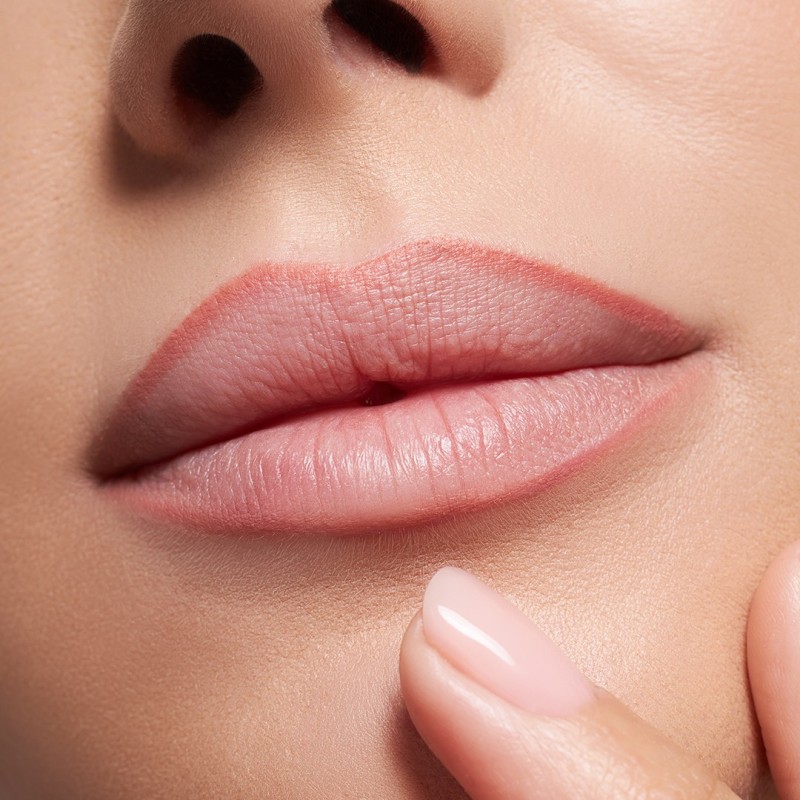 Tužka na rty a lesk na rty 2v1 04: Peach Cashmere | NEO MAKE UP